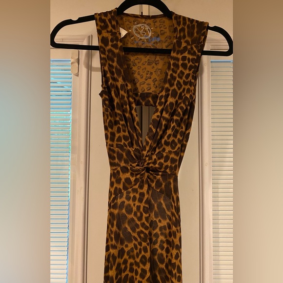 Planet Blue Dresses & Skirts - NWT planet Blue leopard print cut out maxi dress size Sm